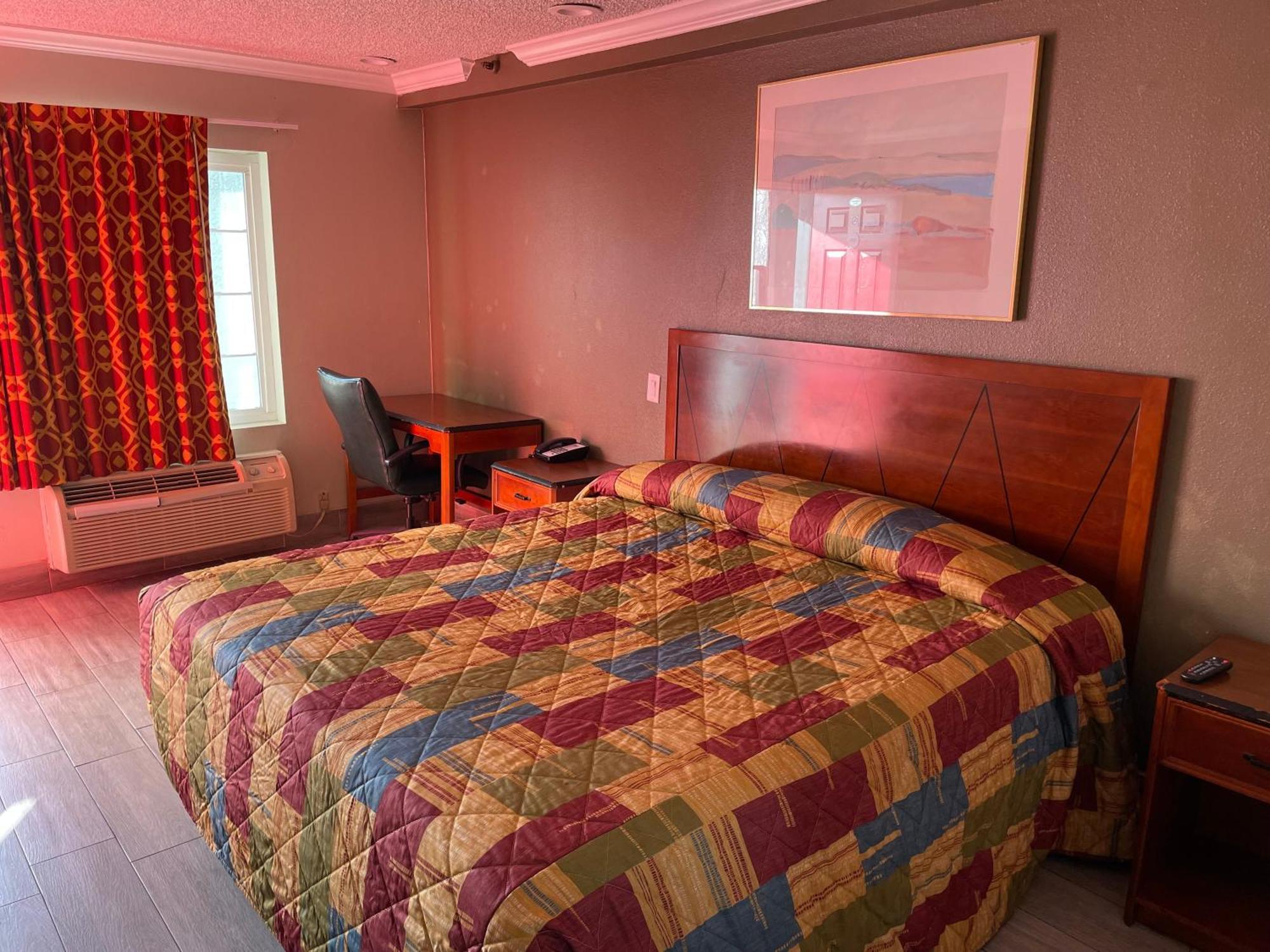 Heritage Inn And Suites โคโรนา ภายนอก รูปภาพ